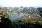 vers Ninh Binh baie d'Along terrestre vers Ninh Binh baie d'Along terrestre