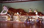 boudha couché