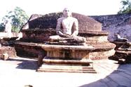 Polonaruwa stupa et bouddha