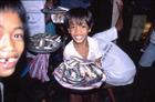 enfants marchands de poissons enfants marchands de poissons