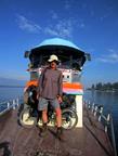 devant le bateau pour Samosir devant le bateau pour Samosir