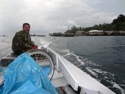 sur la barque pour Taliana