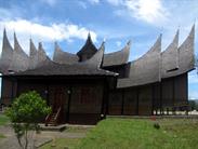 reconstitution du palais royal Batu Sangkar reconstitution du palais royal Batu Sangkar