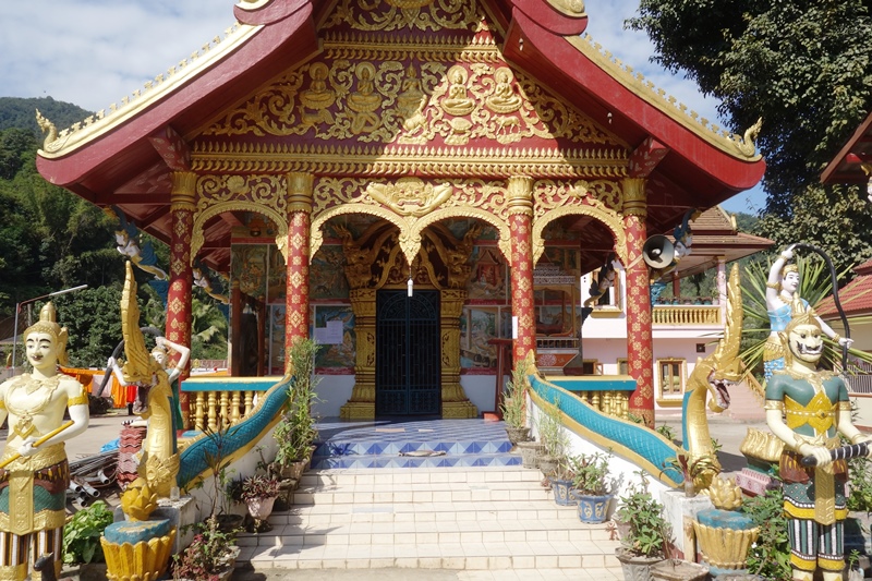 temple Muang Khua temple Muang Khua